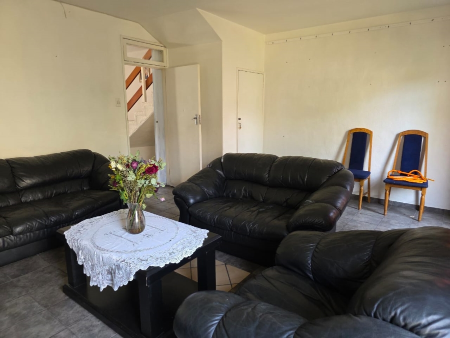 To Let 3 Bedroom Property for Rent in Klippoortje Gauteng