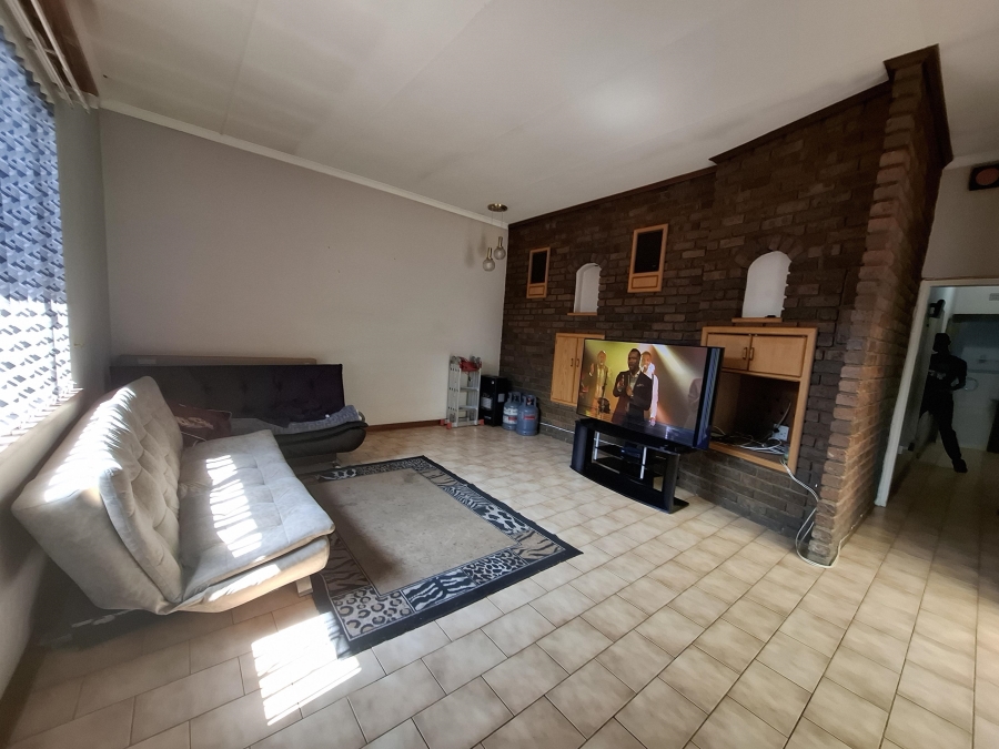 4 Bedroom Property for Sale in Dersley Gauteng