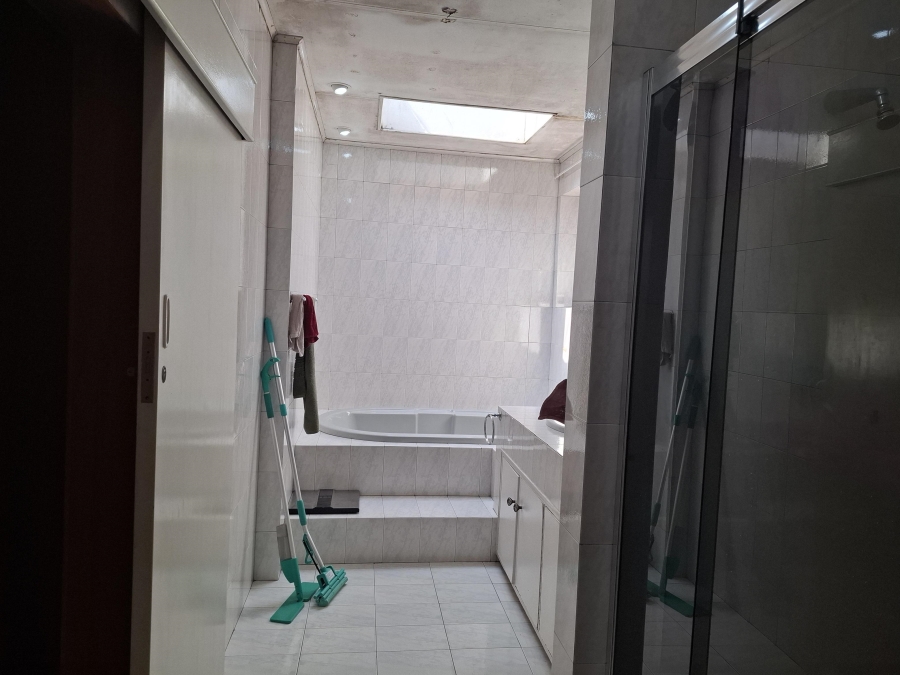 4 Bedroom Property for Sale in Dersley Gauteng