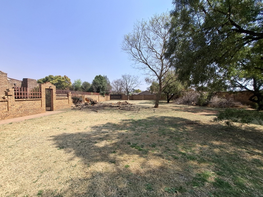 4 Bedroom Property for Sale in Dersley Gauteng