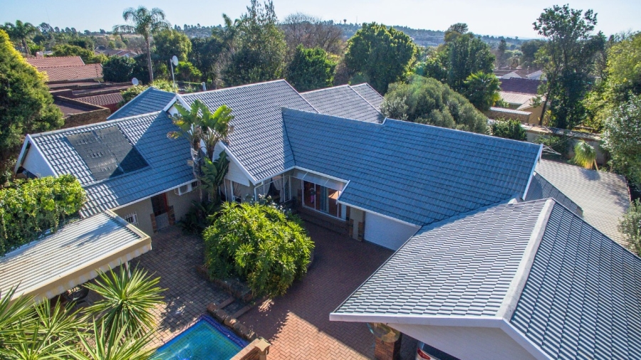 4 Bedroom Property for Sale in Rant En Dal Gauteng