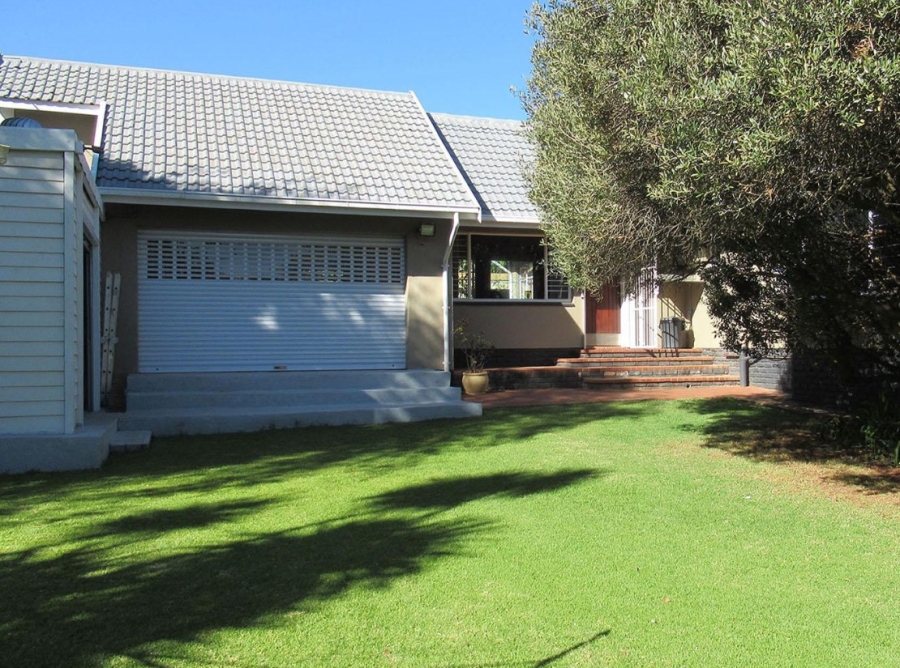 4 Bedroom Property for Sale in Rant En Dal Gauteng