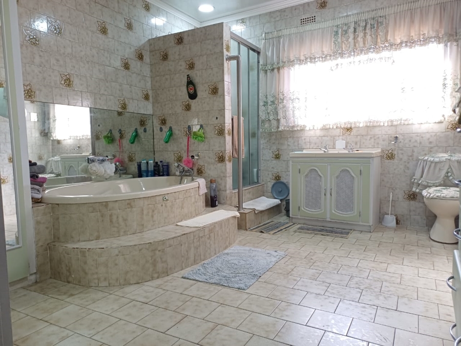 4 Bedroom Property for Sale in Primrose Gauteng