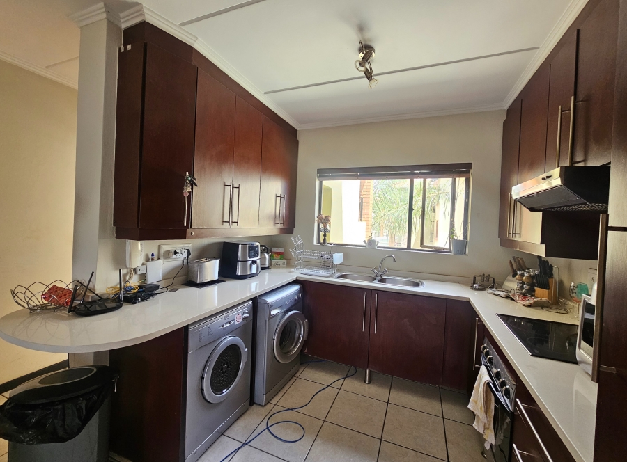 2 Bedroom Property for Sale in Paulshof Gauteng