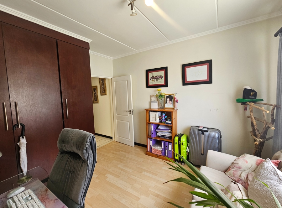 2 Bedroom Property for Sale in Paulshof Gauteng