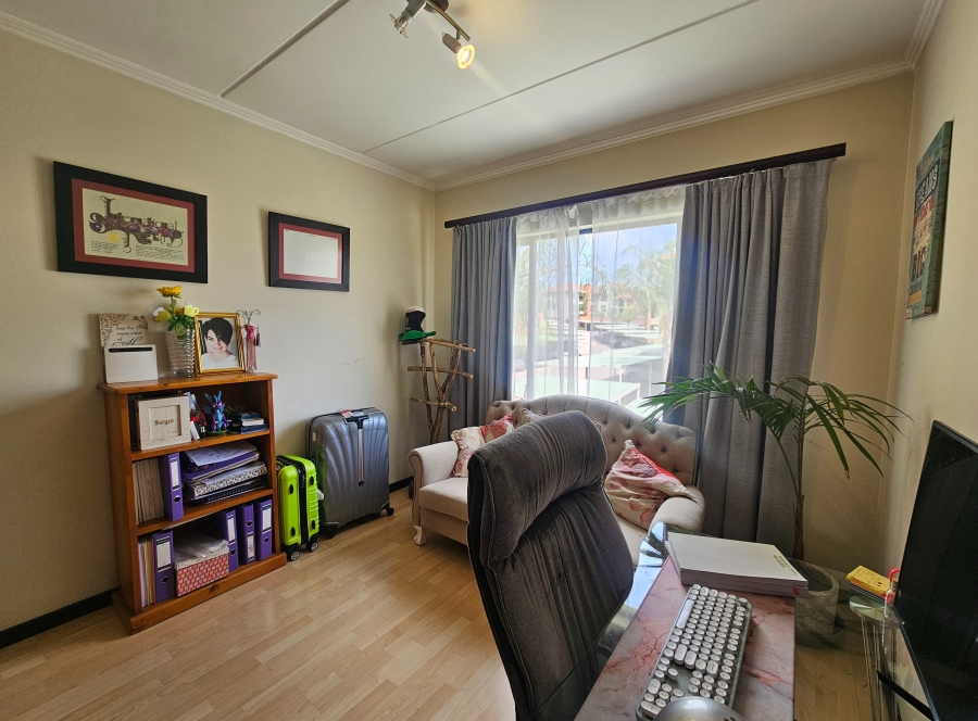 2 Bedroom Property for Sale in Paulshof Gauteng