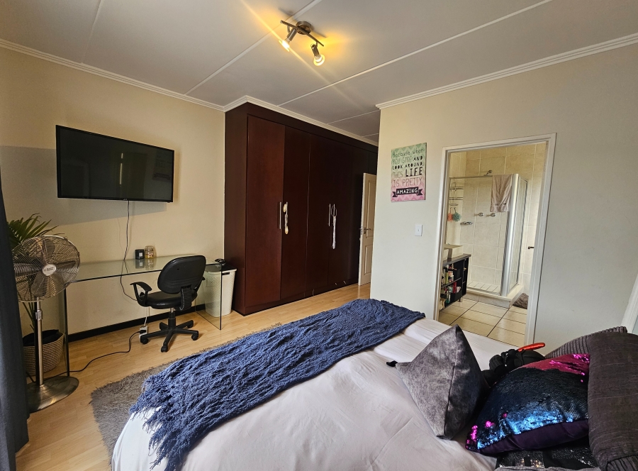 2 Bedroom Property for Sale in Paulshof Gauteng