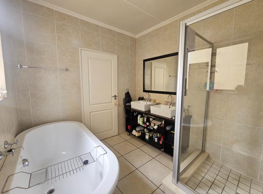 2 Bedroom Property for Sale in Paulshof Gauteng
