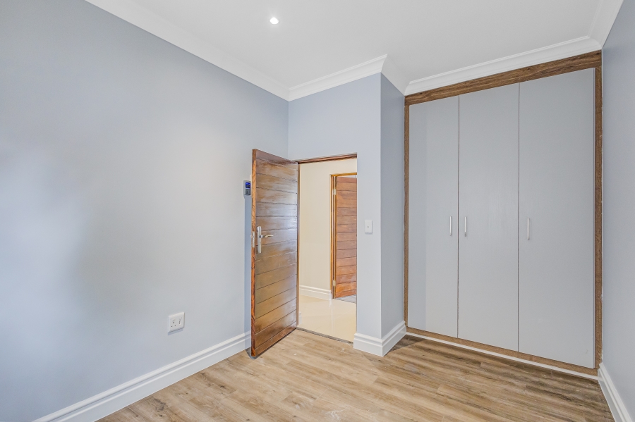 2 Bedroom Property for Sale in Beverley Gauteng