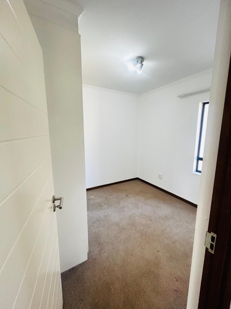 To Let 2 Bedroom Property for Rent in Jackal Creek Golf Estate Gauteng