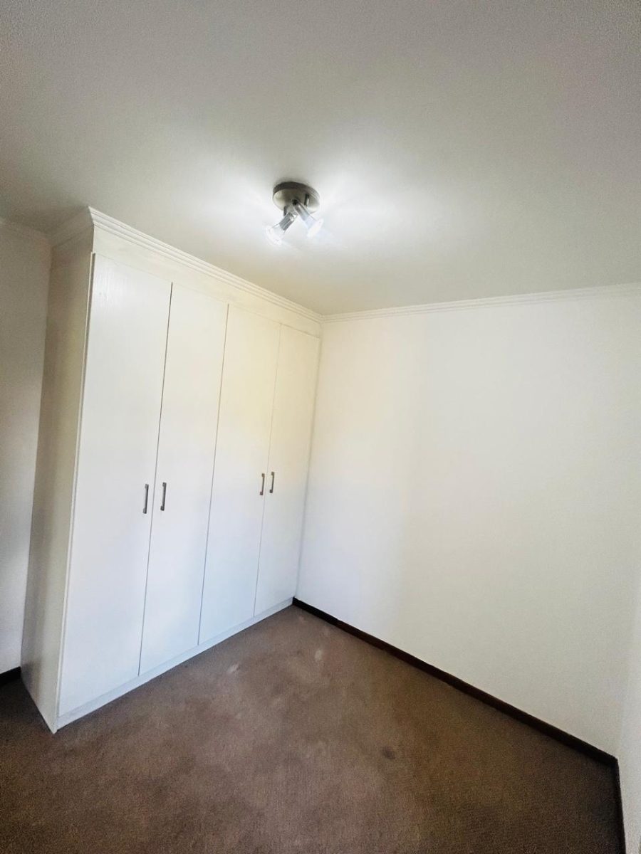 To Let 2 Bedroom Property for Rent in Jackal Creek Golf Estate Gauteng