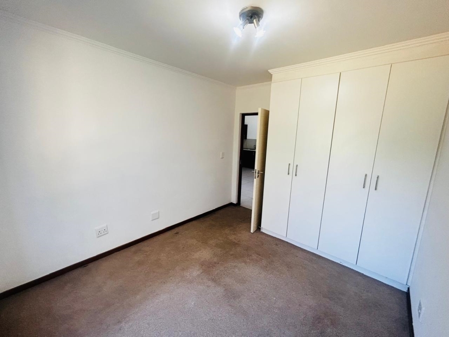To Let 2 Bedroom Property for Rent in Jackal Creek Golf Estate Gauteng