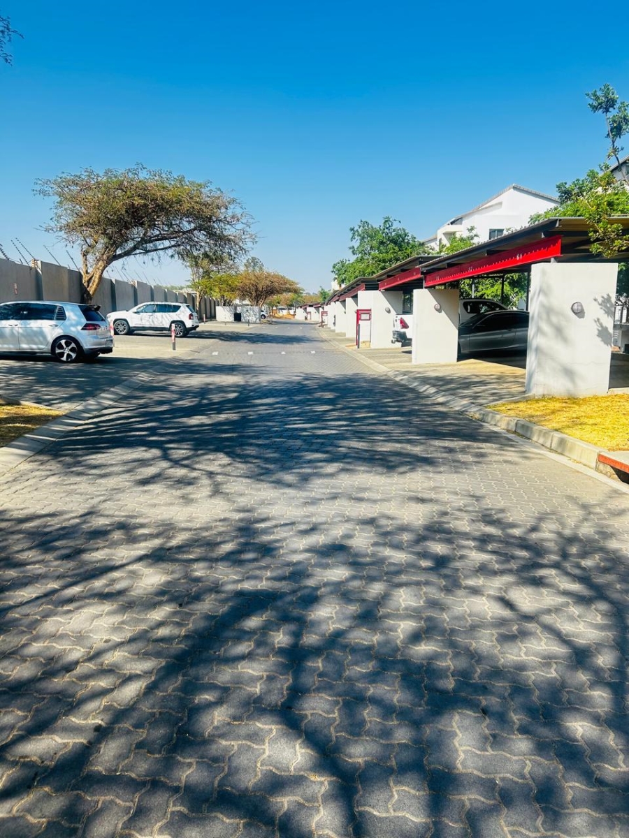 To Let 2 Bedroom Property for Rent in Jackal Creek Golf Estate Gauteng