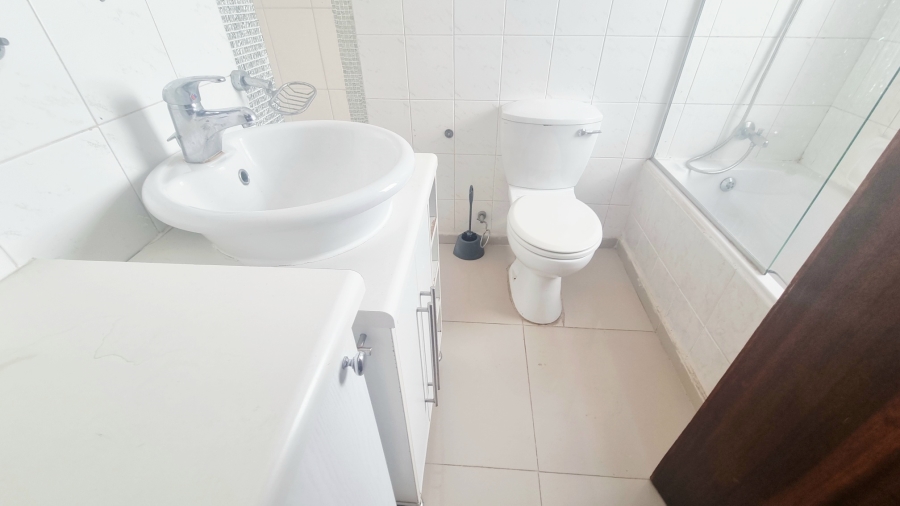 2 Bedroom Property for Sale in Halfway Gardens Gauteng