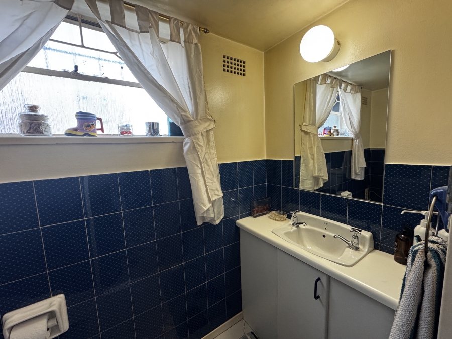 4 Bedroom Property for Sale in Mondeor Gauteng