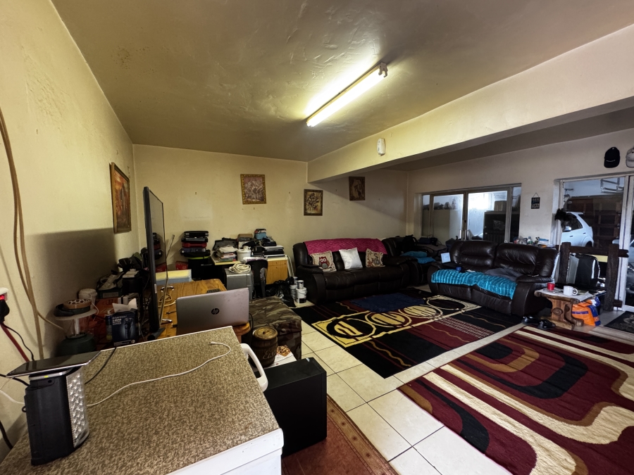 4 Bedroom Property for Sale in Mondeor Gauteng
