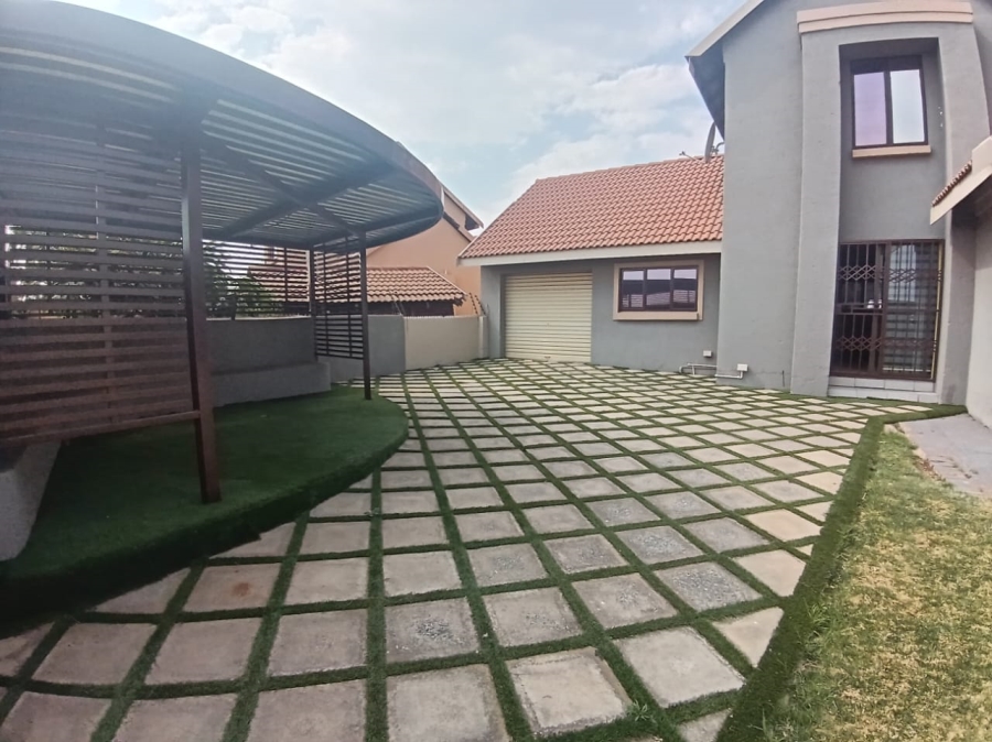 3 Bedroom Property for Sale in Dalview Gauteng