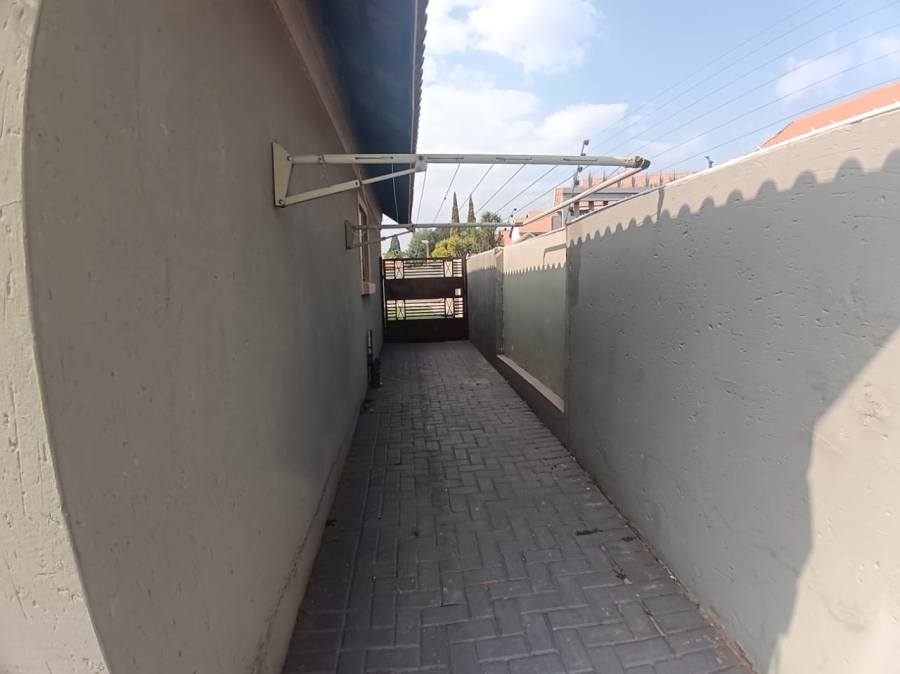 3 Bedroom Property for Sale in Dalview Gauteng