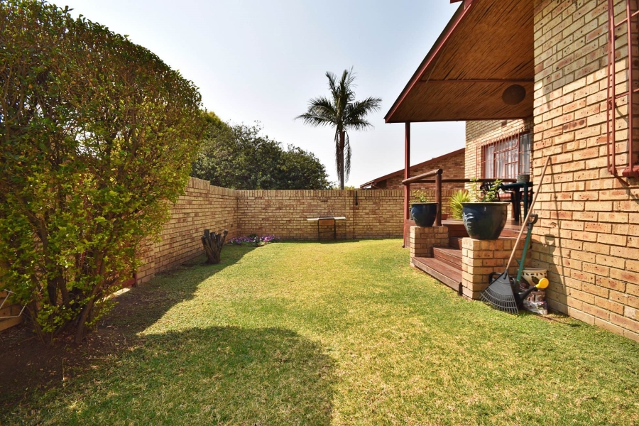 3 Bedroom Property for Sale in Bromhof Gauteng