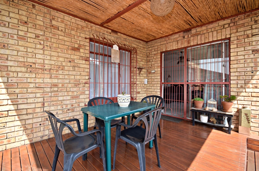 3 Bedroom Property for Sale in Bromhof Gauteng