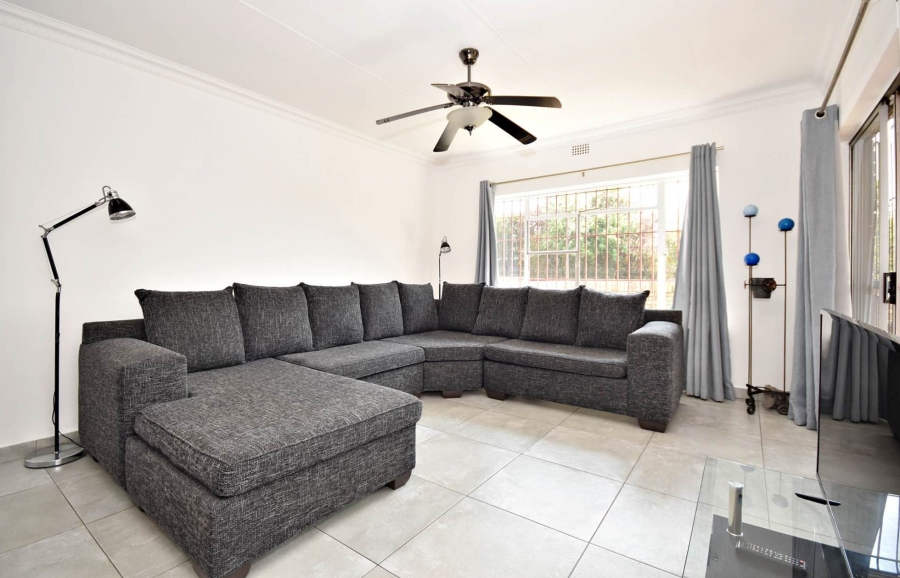 3 Bedroom Property for Sale in Bromhof Gauteng