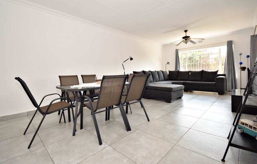 3 Bedroom Property for Sale in Bromhof Gauteng