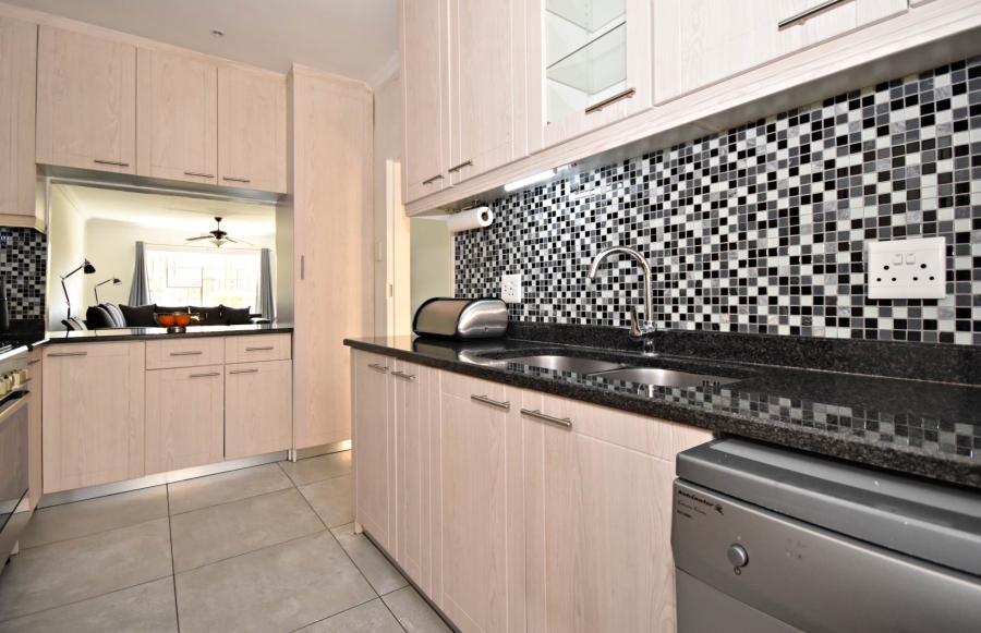 3 Bedroom Property for Sale in Bromhof Gauteng