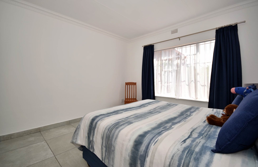 3 Bedroom Property for Sale in Bromhof Gauteng