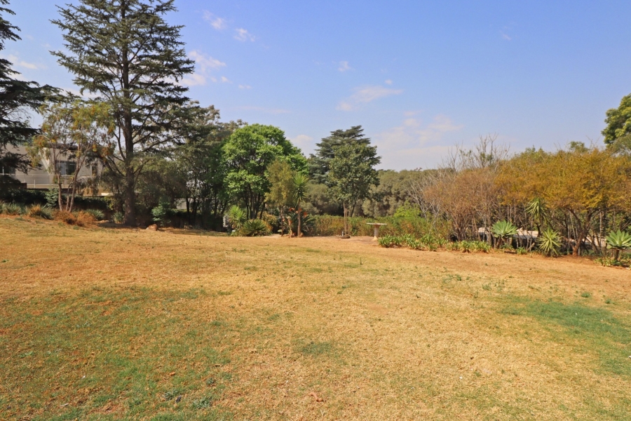 To Let 4 Bedroom Property for Rent in Bryanston Gauteng