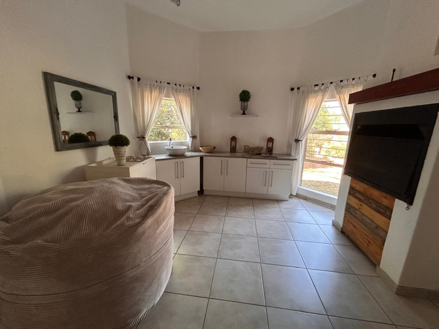 4 Bedroom Property for Sale in Eldoraigne Gauteng