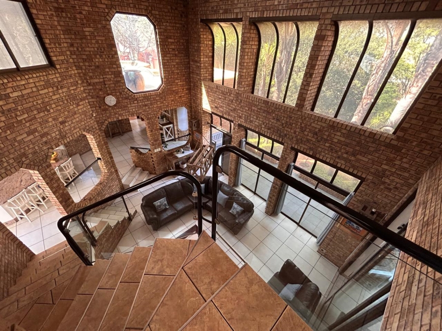4 Bedroom Property for Sale in Eldoraigne Gauteng