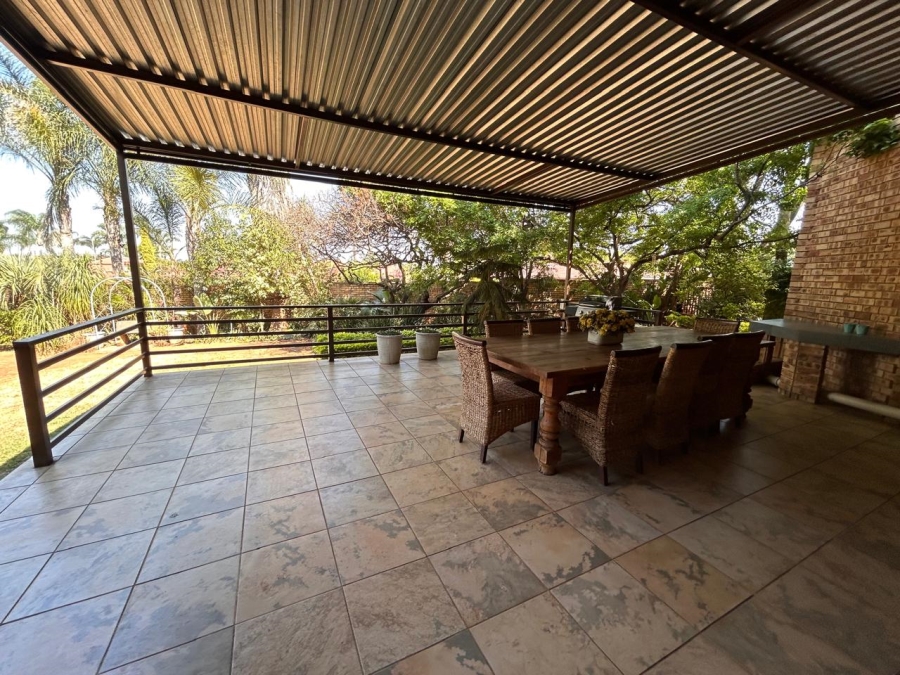 4 Bedroom Property for Sale in Eldoraigne Gauteng