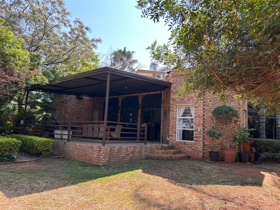 4 Bedroom Property for Sale in Eldoraigne Gauteng