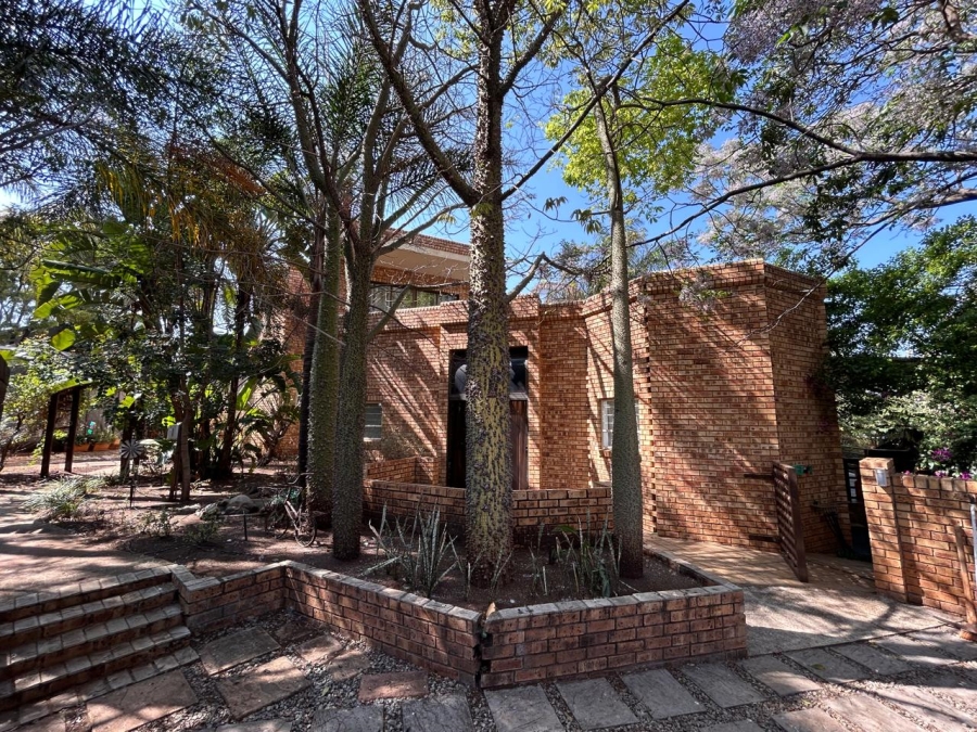 4 Bedroom Property for Sale in Eldoraigne Gauteng