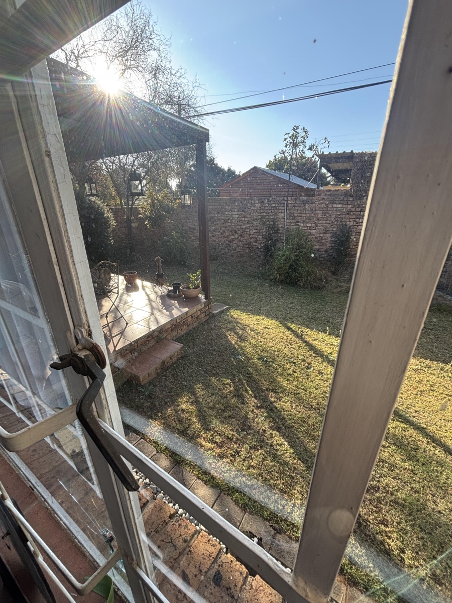 To Let 2 Bedroom Property for Rent in Monument Park Gauteng