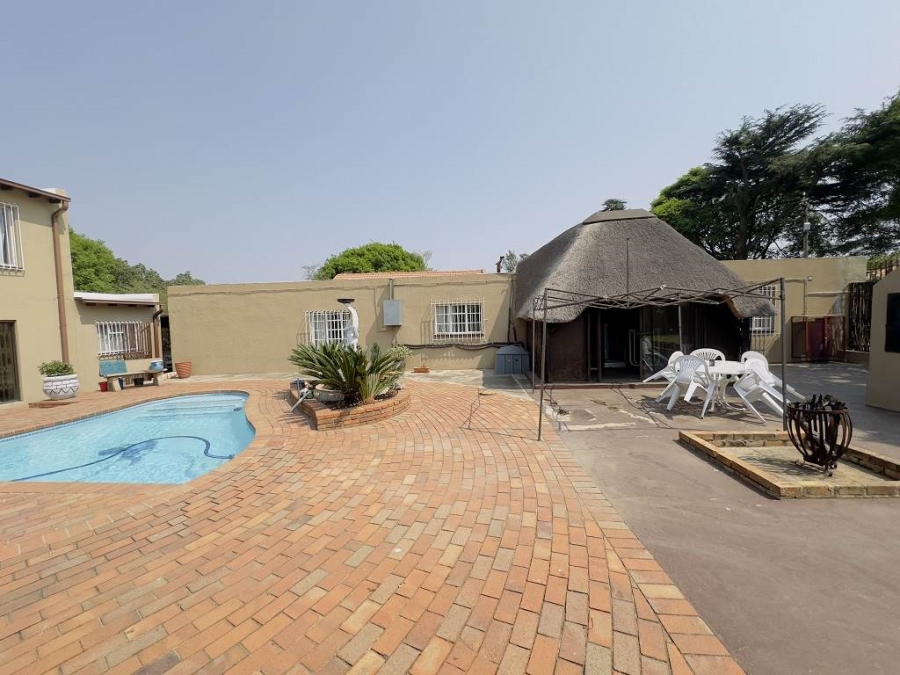 11 Bedroom Property for Sale in Lambton Gauteng