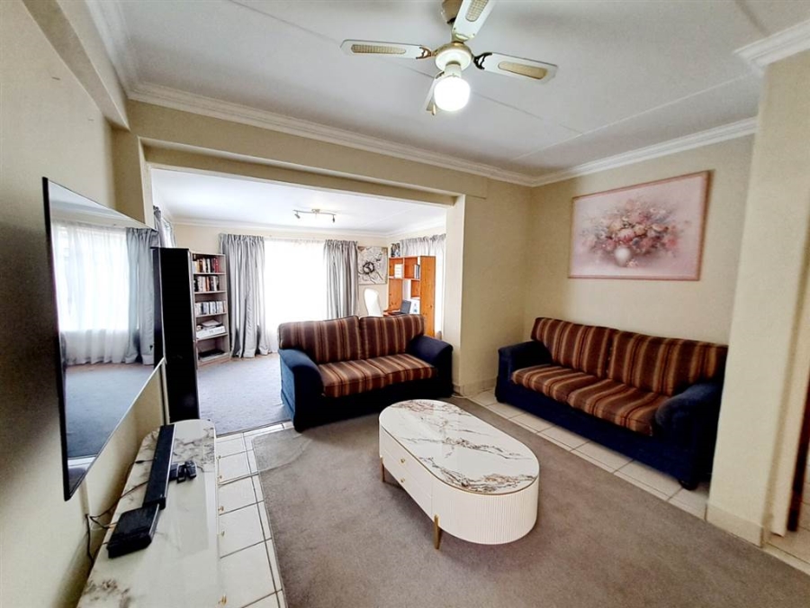 11 Bedroom Property for Sale in Lambton Gauteng
