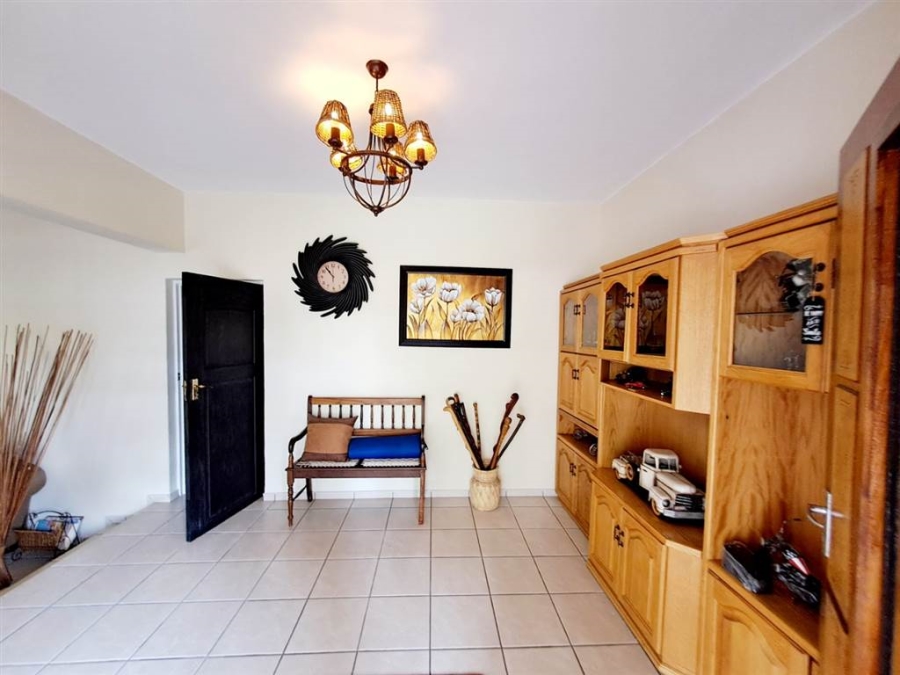 11 Bedroom Property for Sale in Lambton Gauteng
