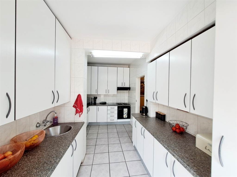11 Bedroom Property for Sale in Lambton Gauteng