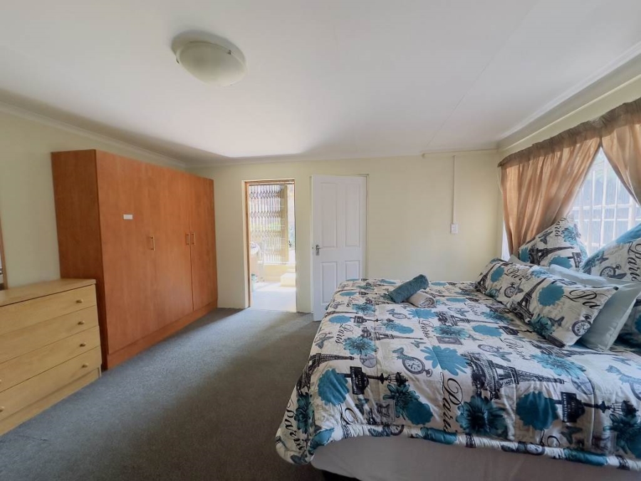 11 Bedroom Property for Sale in Lambton Gauteng