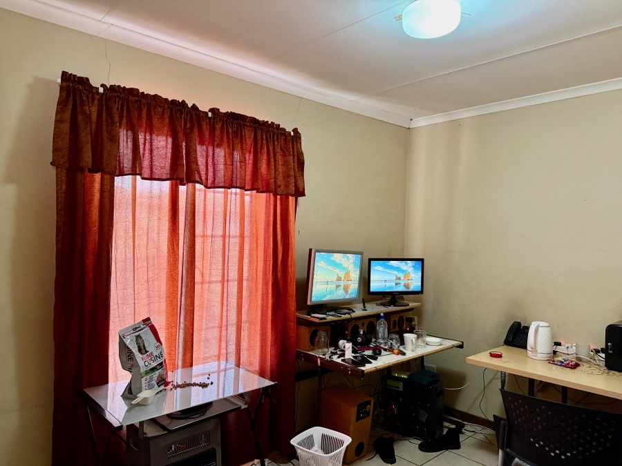 3 Bedroom Property for Sale in Hazeldean Gauteng