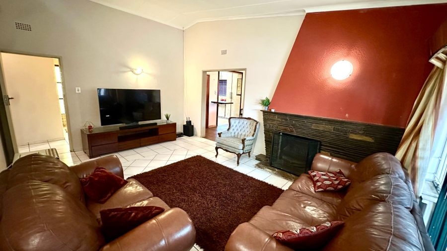 4 Bedroom Property for Sale in Illiondale Gauteng
