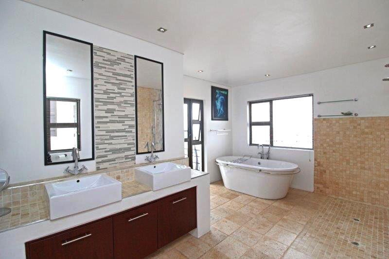 3 Bedroom Property for Sale in Northcliff Gauteng