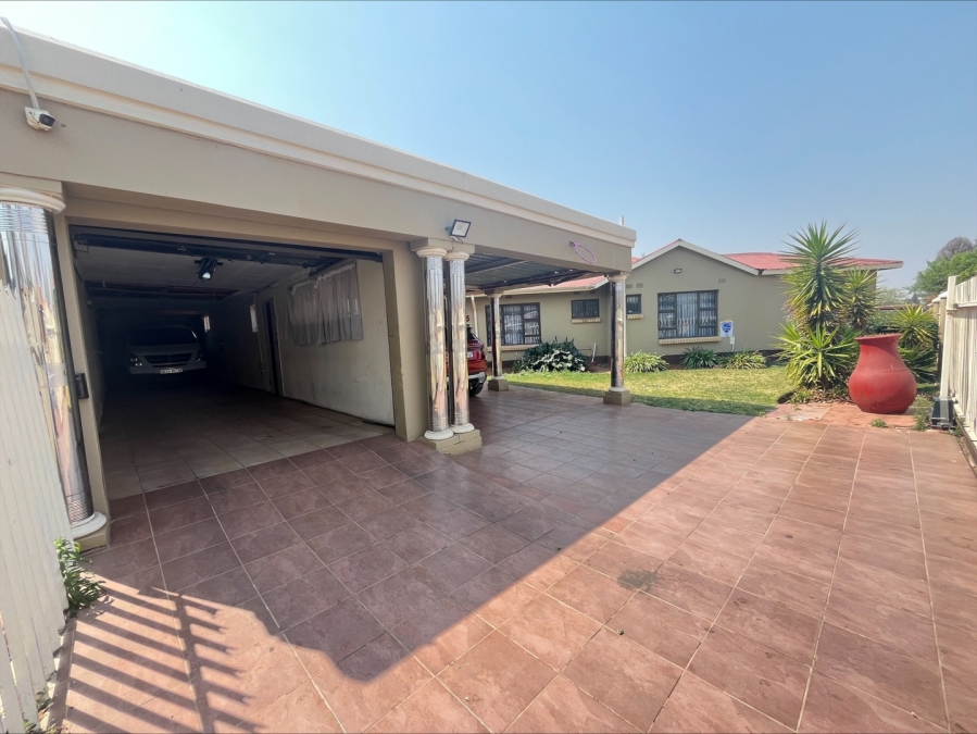 3 Bedroom Property for Sale in Minnebron Gauteng