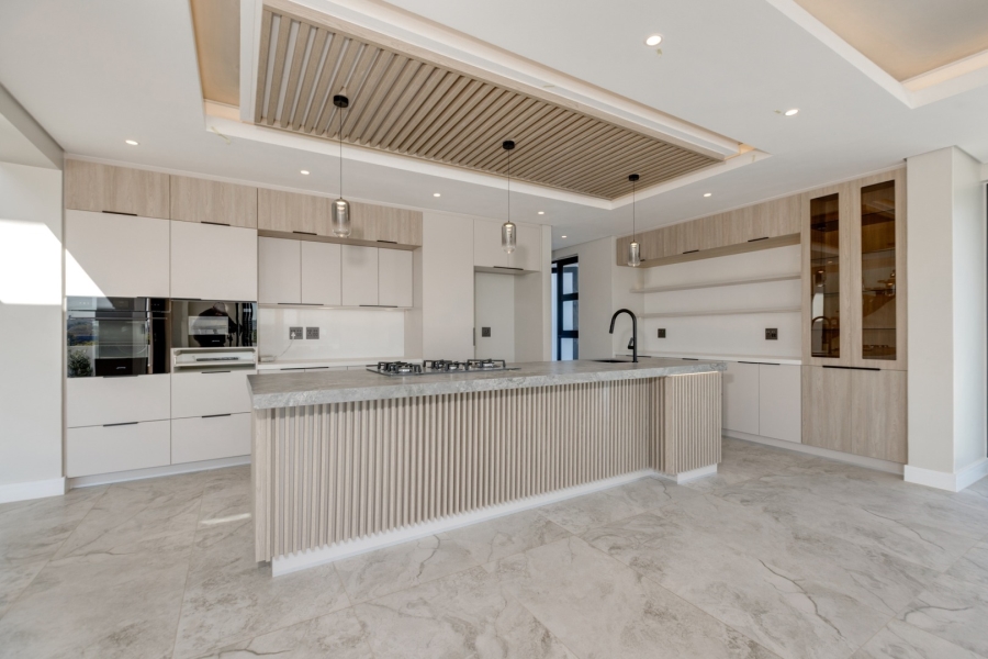 5 Bedroom Property for Sale in Helderfontein Estate Gauteng