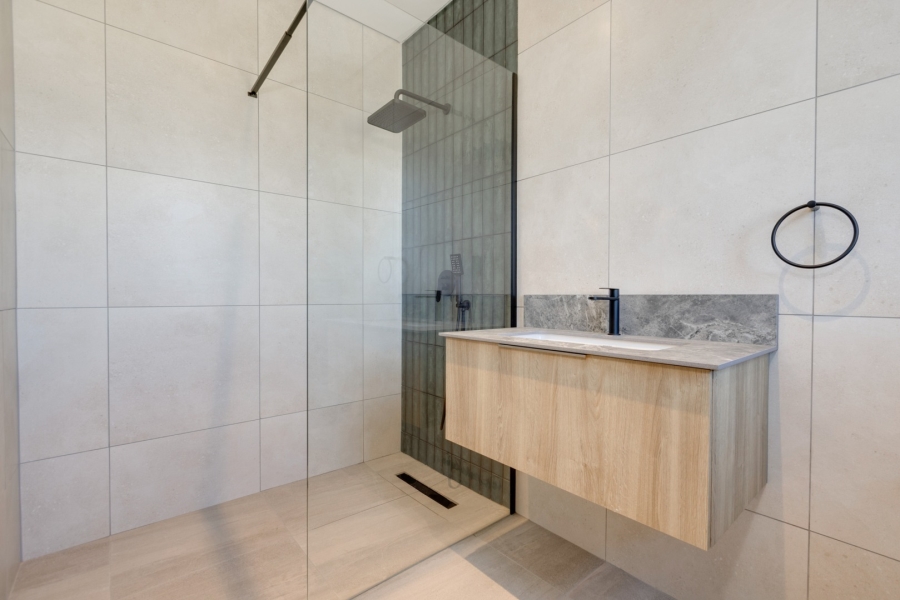 5 Bedroom Property for Sale in Helderfontein Estate Gauteng