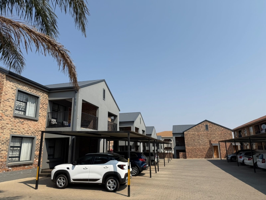 2 Bedroom Property for Sale in Florida Gauteng