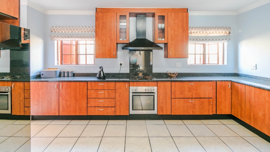 To Let 3 Bedroom Property for Rent in Noordwyk Gauteng