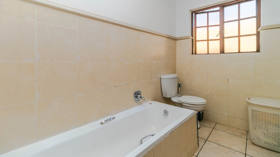 To Let 3 Bedroom Property for Rent in Noordwyk Gauteng