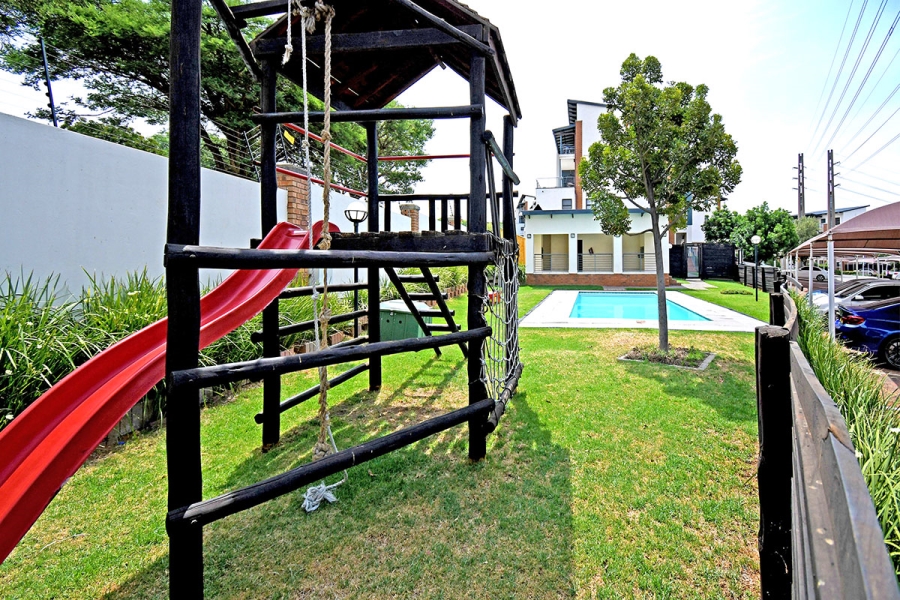 3 Bedroom Property for Sale in Greenstone Hill Gauteng
